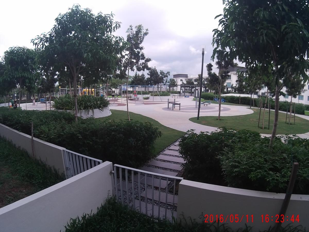 Vh Homes, Imago Shopping Mall Apartment *